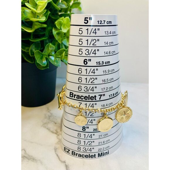 True to Form Gold Tone Charm Bracelet Sunburst & Heart Pendants -171 - Picture 2 of 4